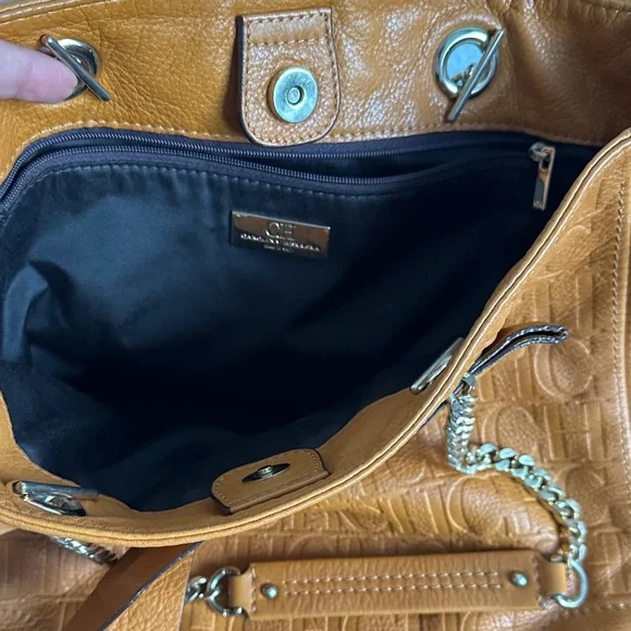 Carolina Herrera Embossed Camel Shoulder Bag - Picture 9 of 10